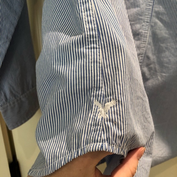 American Eagle Striped Button Down - Picture 4 of 9